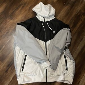 Nike windbreaker